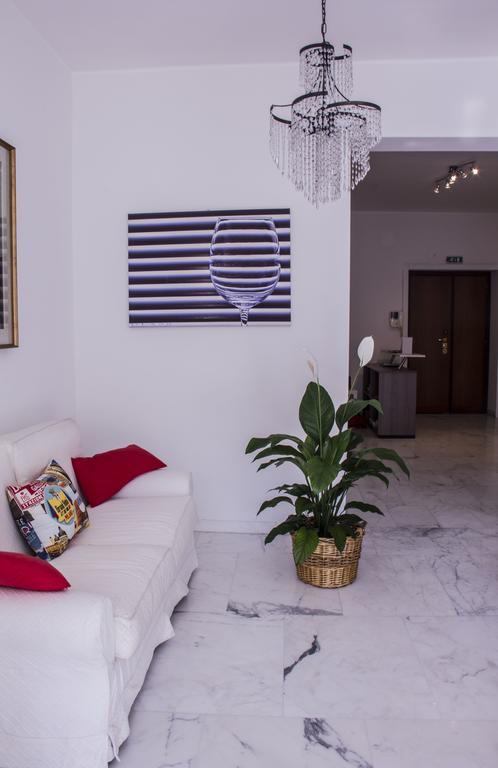 Bed and Breakfast Domus Raffaello Rom Exterior foto
